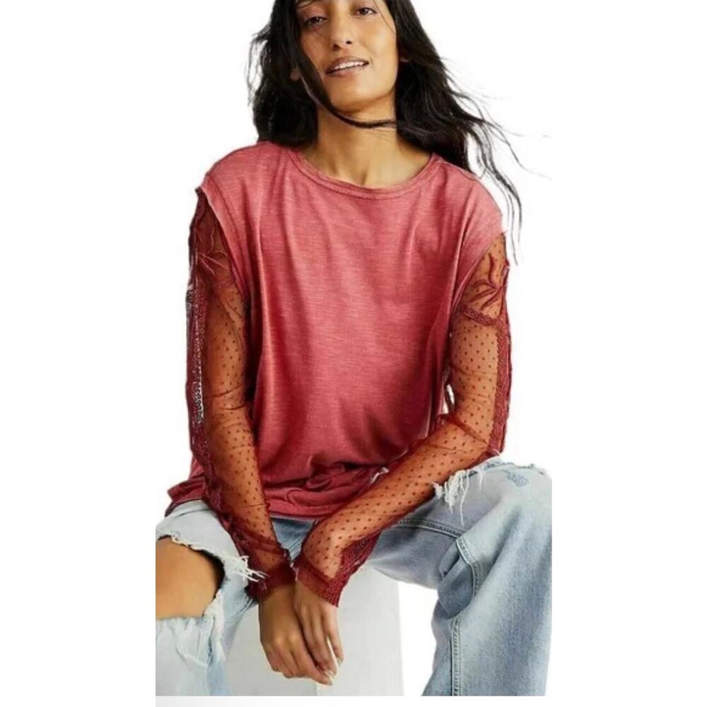 Free People Billie Jean Twofer Tee Long Sleeved Floral Lace Sleeves Women's XS
